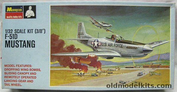 Monogram 1/32 F-51D (P-51D) Mustang - with Retracing Gear and Dropping Bombs - Blue Box Issue, PA77-6847 plastic model kit